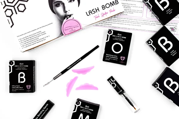 PACK LASH BOMB BÁSICO QUE INCLUYE MINI KIT TINT