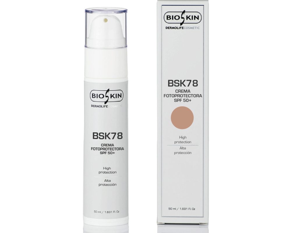 FotoWEB-BSK78-CREMA-FOTOPROTECTORA-SPF-50-AmpCaixa-400x400mm-scaled