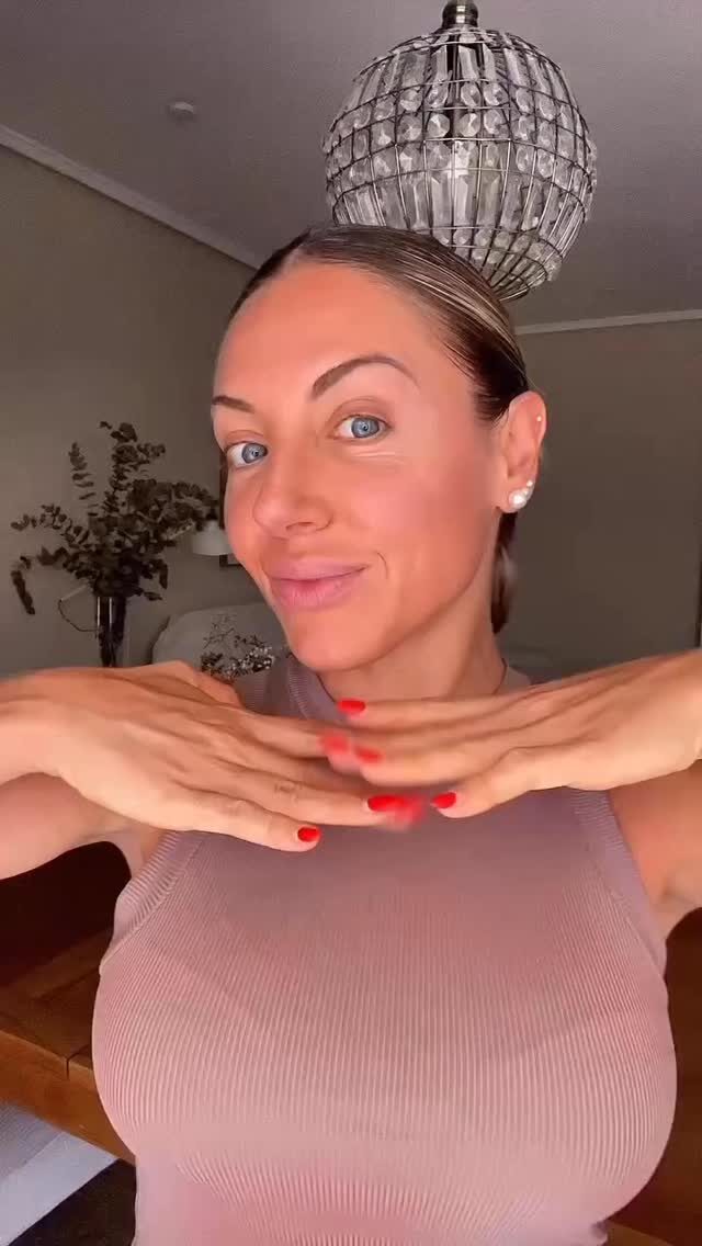 Instagram post from laboutiquedelabellezaoficial. This post is in position 3.
